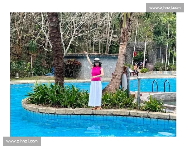 雨幕中的泳者：拥抱自然的清凉仪式